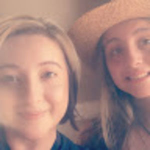 Meet your Posher, Raquel